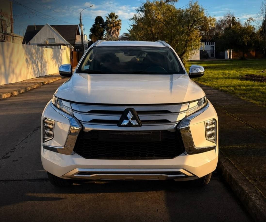Mitsubishi Montero Sport 2024